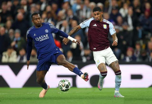 半场战报：都灵1-1科莫，弗拉希奇点射，阿达伊建功