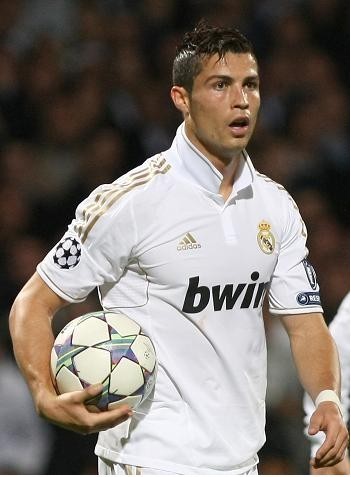 再见！大连外援社媒发文自宣离队，曾效力阿贾克斯，两队友送祝福