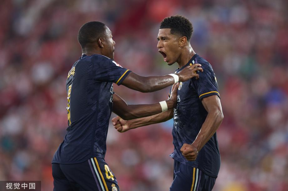 记者：德温特想踢欧冠，他依然优先考虑加盟国米