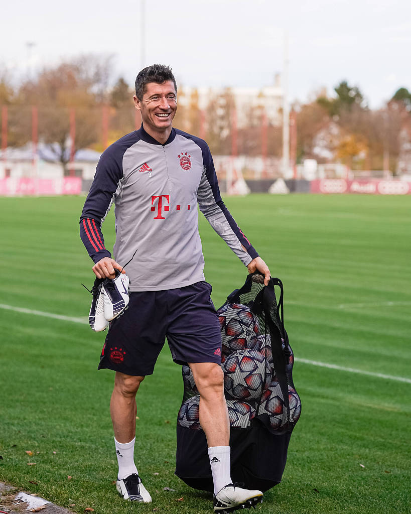 哈卡主场一处看台被大火烧毁，俱乐部目前已展开调查