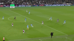 海港夺冠历程：上半程排第4，对BIG4仅取1分；下半程11胜2平2负