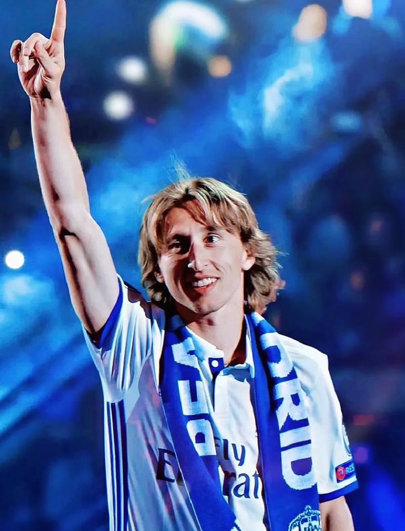 莱万多夫斯基在巴萨的点球表现：从辉煌到困惑