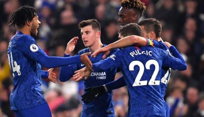 核心对飚！小瓦格纳半场10中7拿到23分2篮板3助攻