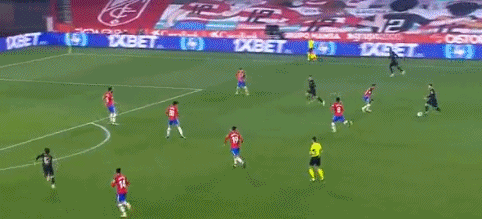 凯尔特人以138-129击败魔术，凭借高命中率和高效进攻取得关键胜利。